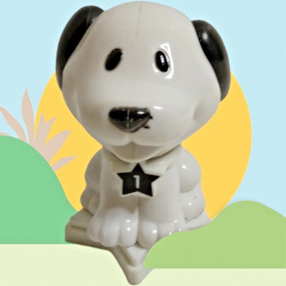 Cake Decoration Snoopy White Dog Collar Says #1‎ Action Figure